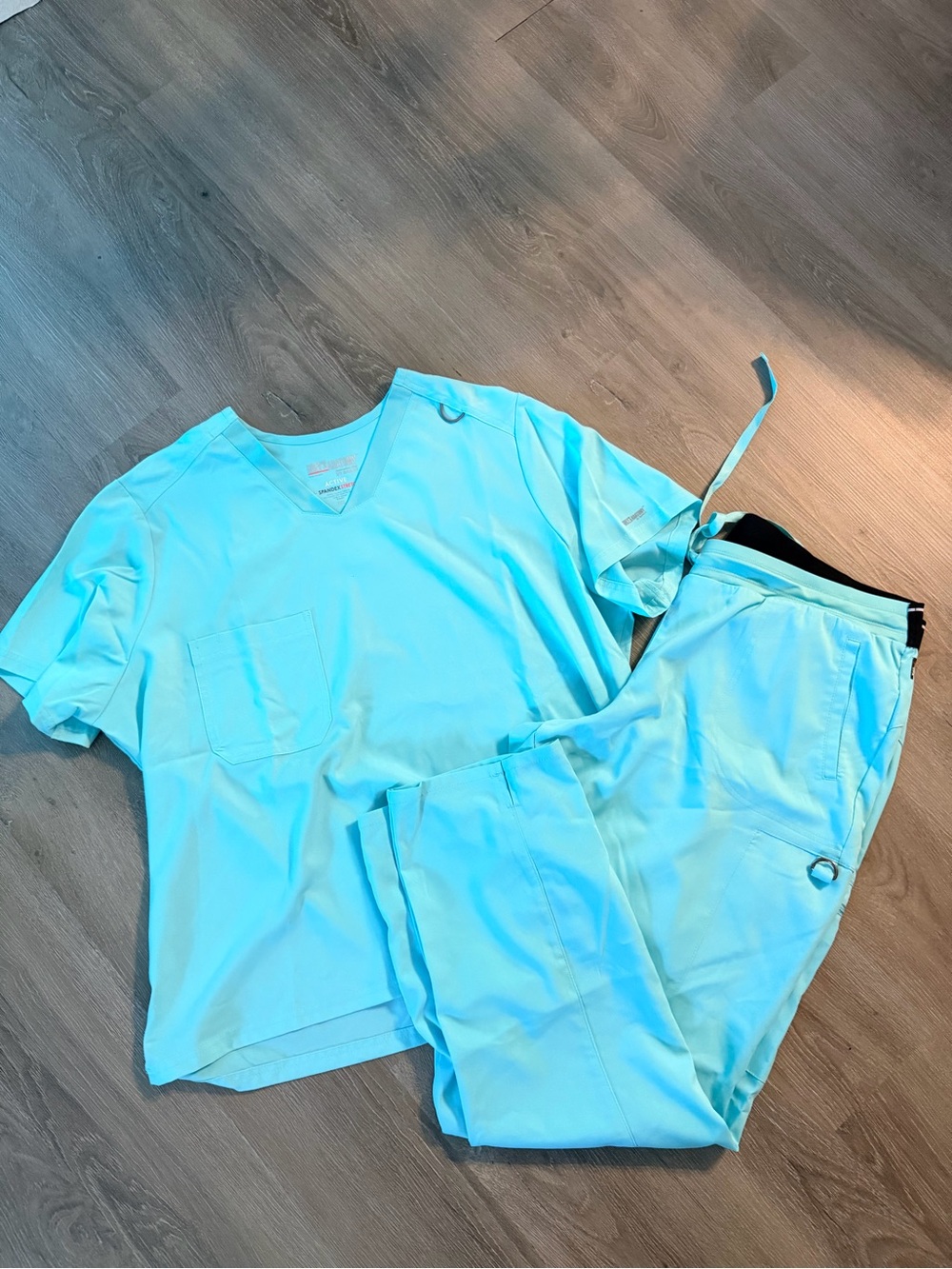 Grey's Anatomy Aqua Women's Scrub Set